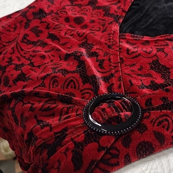 Holiday top red and black velvet top with side buckle details - Picture 7 of 7